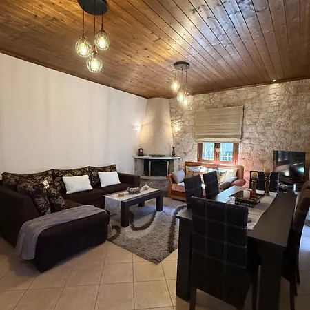 Septem Mountain House Holiday home Eptalofos